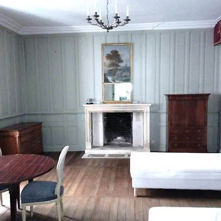 Holiday home Le Logis De Louis - Savin Saint-Savin (Vienne)